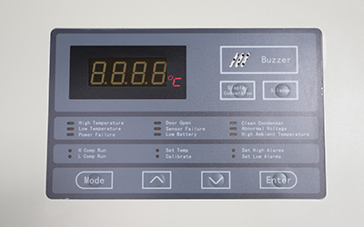 -86°C Ultra Low Temperature Freezer With Self-cascade System detail - Digital display for temperature. Control panel for setting. With alarm light button, clearly to show and easy for attention.