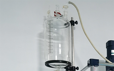 200L Jacketed Glass Reactor detail - 10L feeding tank, GG-17 high borosilicate glass.