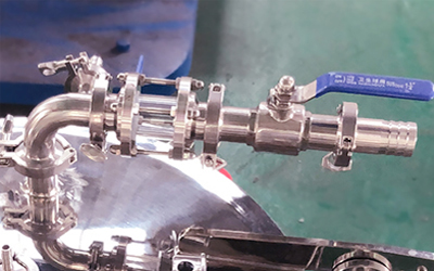 Ethanol Centrifuge Extractor For Hemp CBD Oil detail - Ethanol feeding port with valve.