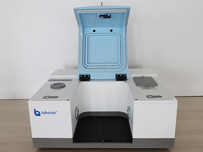 Fourier Transform Infrared FTIR Spectrometer detail - Removable sample compartment cover, large sample compartment design, easy to expand various infrared accessories.