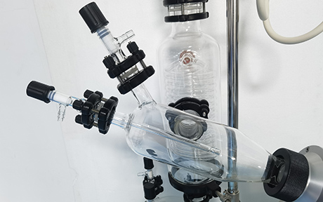 New 20L Rotary Evaporator detail - Feeding tank with tube.