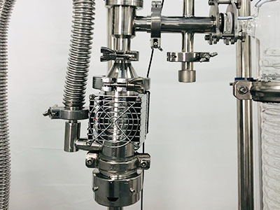 B Series Short Path Wiped Film Evaporator Molecular Distillation detail - Diffusion pump, increase the vacuum degree, and improve the purity of the material.